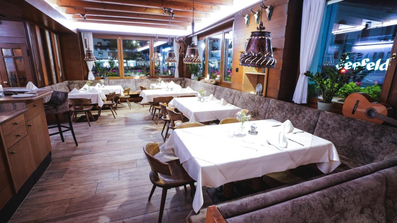 Aparthotel Tiroler Weinstube Seefeld w Tirolu Zewnętrze zdjęcie