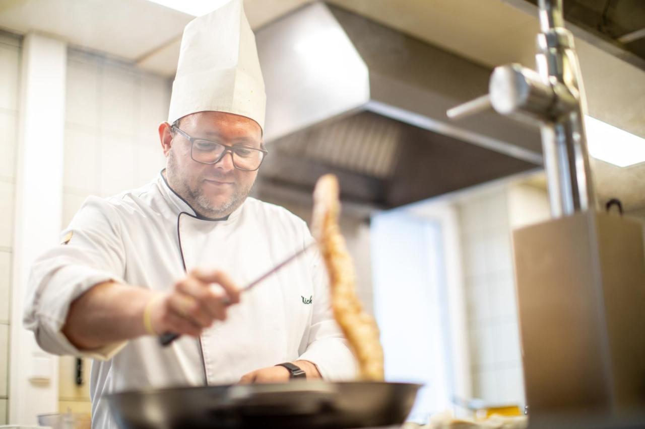 Aparthotel Tiroler Weinstube Seefeld w Tirolu Zewnętrze zdjęcie