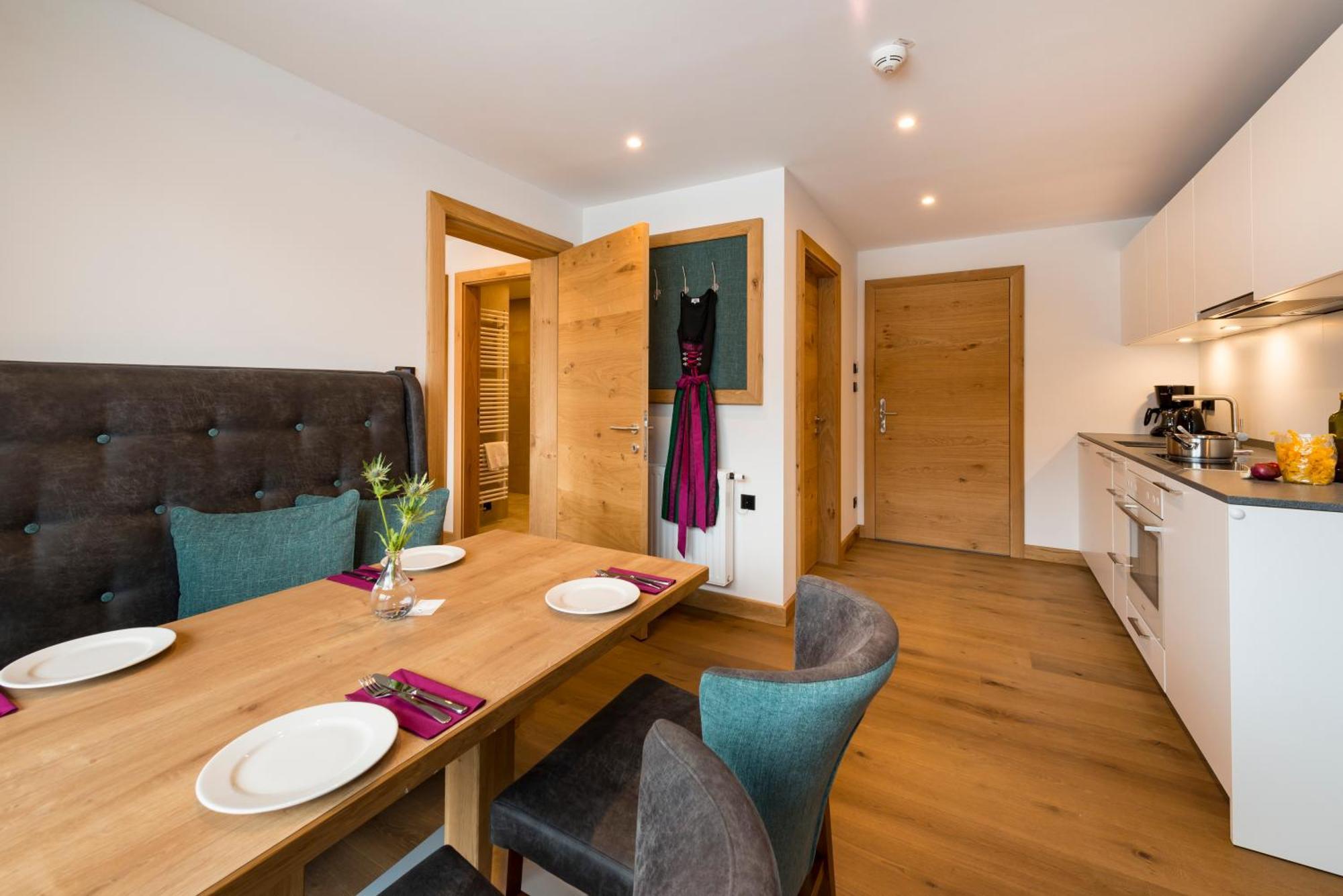 Aparthotel Tiroler Weinstube Seefeld w Tirolu Zewnętrze zdjęcie