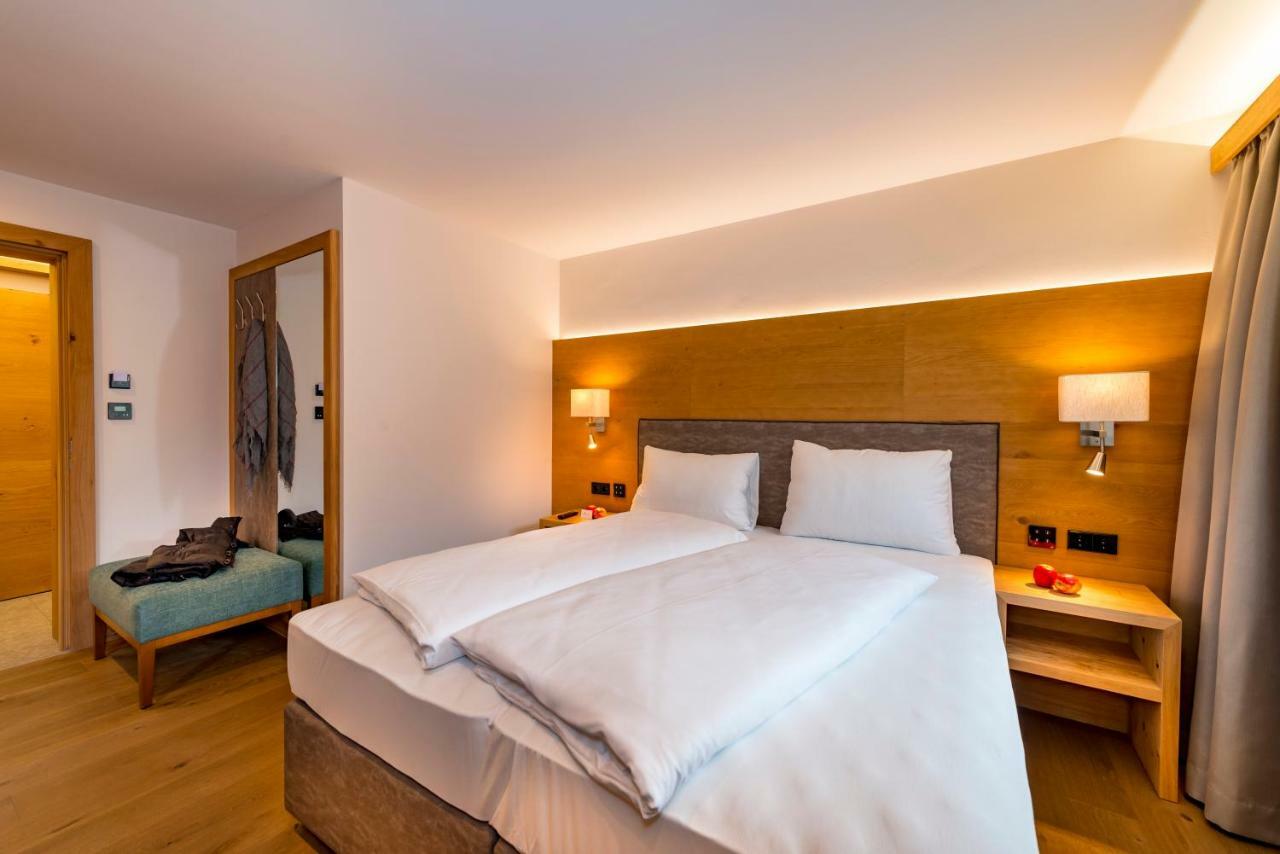 Aparthotel Tiroler Weinstube Seefeld w Tirolu Zewnętrze zdjęcie